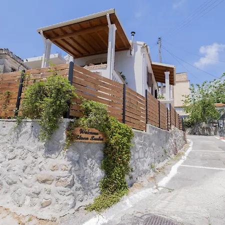 The Stone Moraḯtika