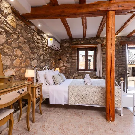 Vakantiehuis The Stone Moraḯtika